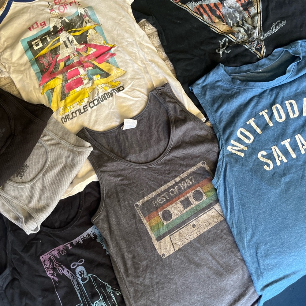 Vintage Graphic Women's Tee’s Collection
